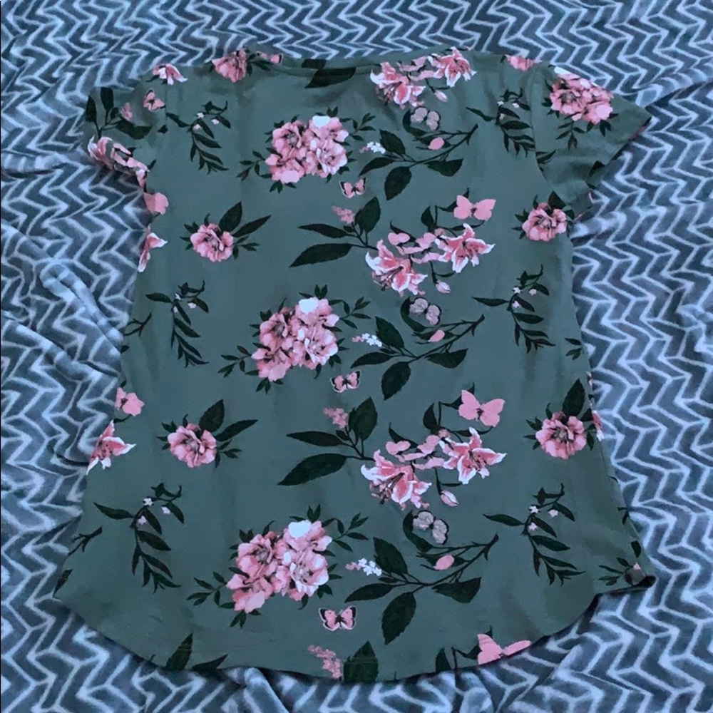 Shirt - Picture 3 of 3
